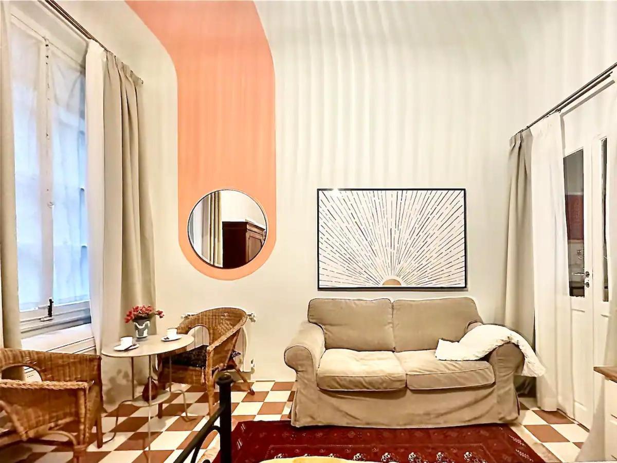 Raffaelli Rooms Travel Florence Close San Frediano Florença Exterior foto