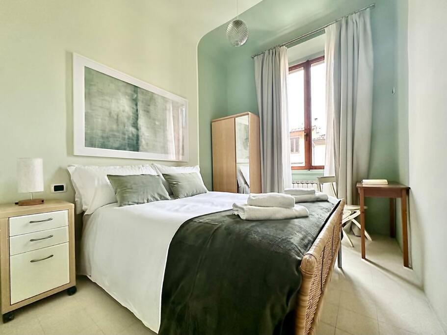 Raffaelli Rooms Travel Florence Close San Frediano Florença Exterior foto