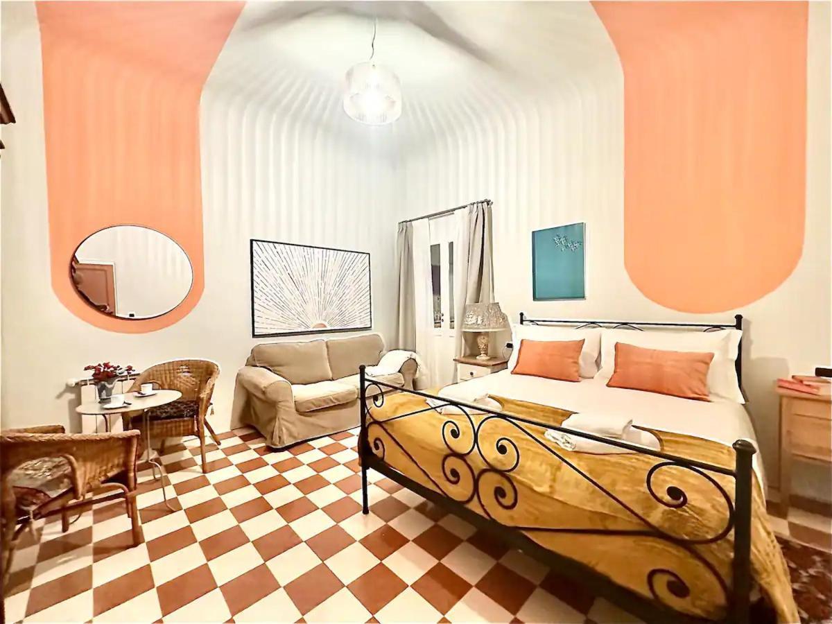 Raffaelli Rooms Travel Florence Close San Frediano Florença Exterior foto