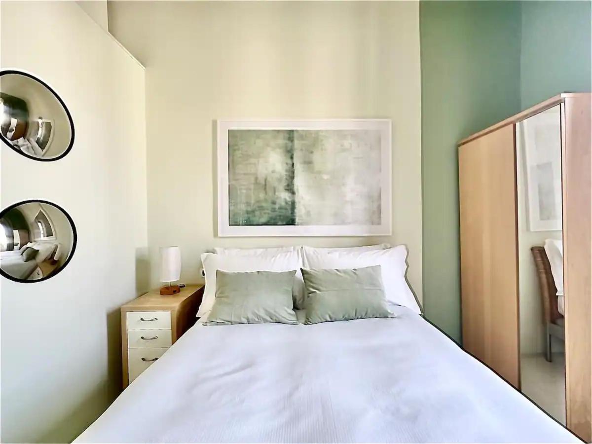 Raffaelli Rooms Travel Florence Close San Frediano Florença Exterior foto
